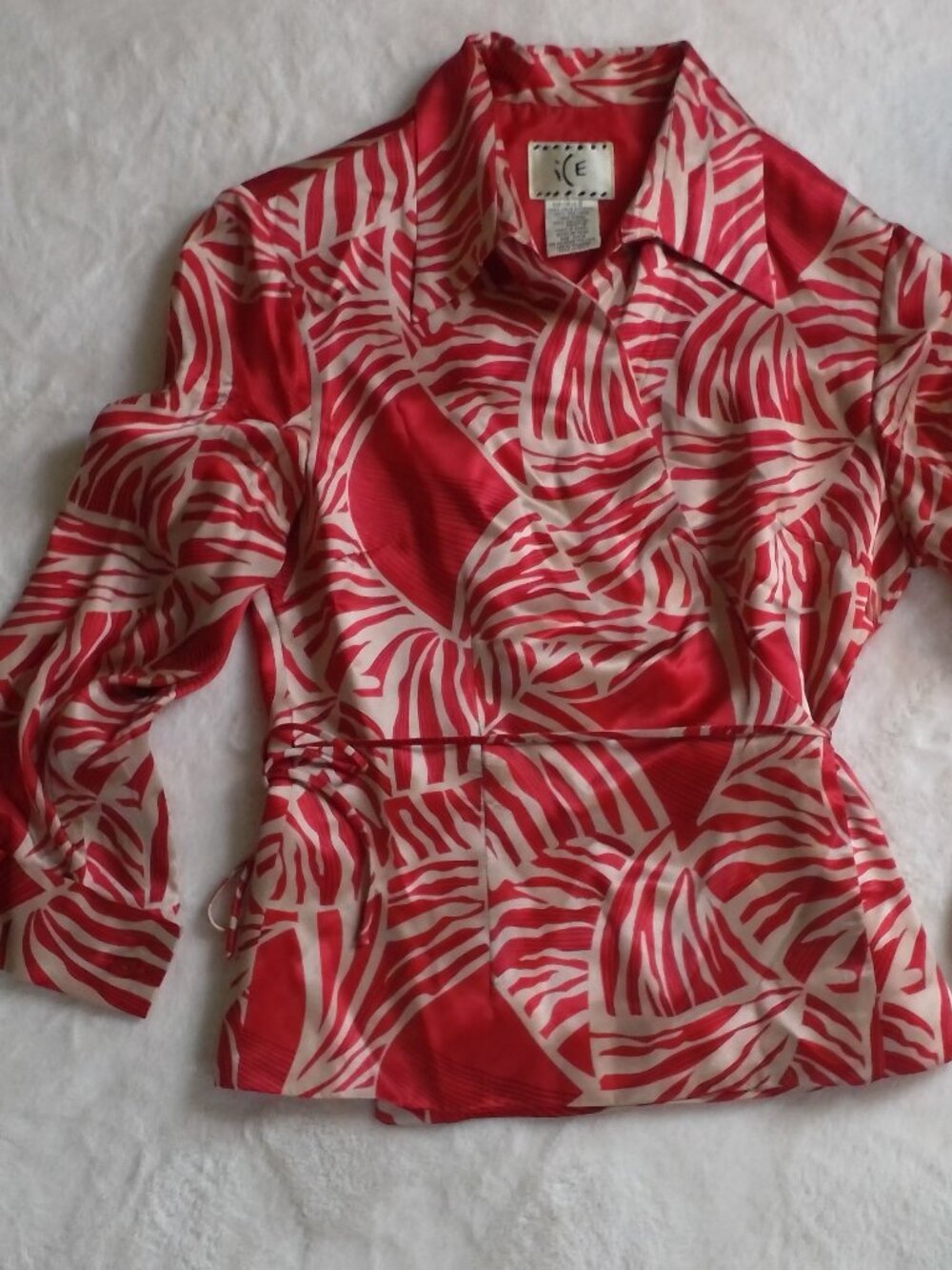 LIKE NEW SILK ICE WRAP SHIRT WITH CUFFS SIZE SMALL